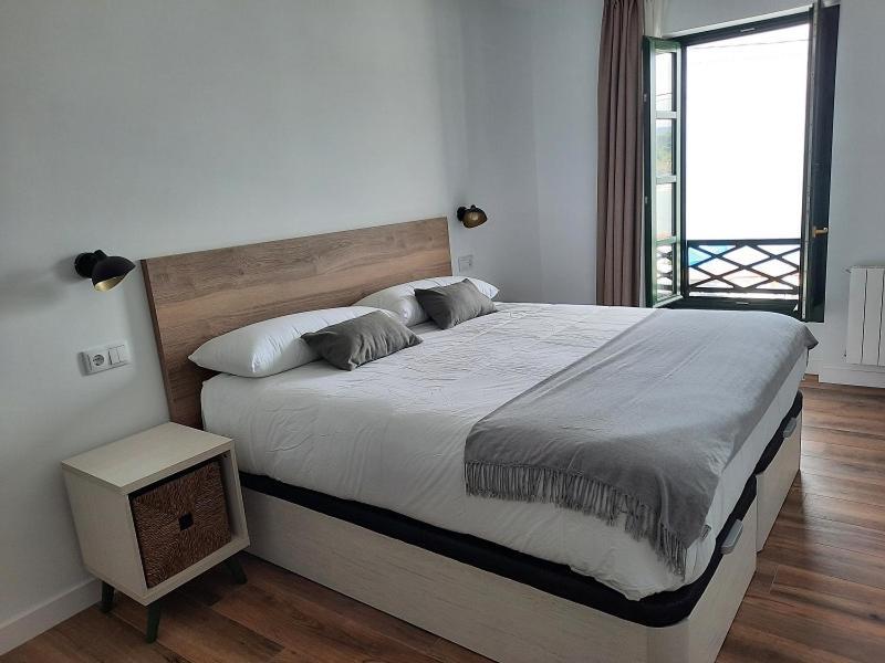 Apartamentos El Muelle Комільяс Екстер'єр фото