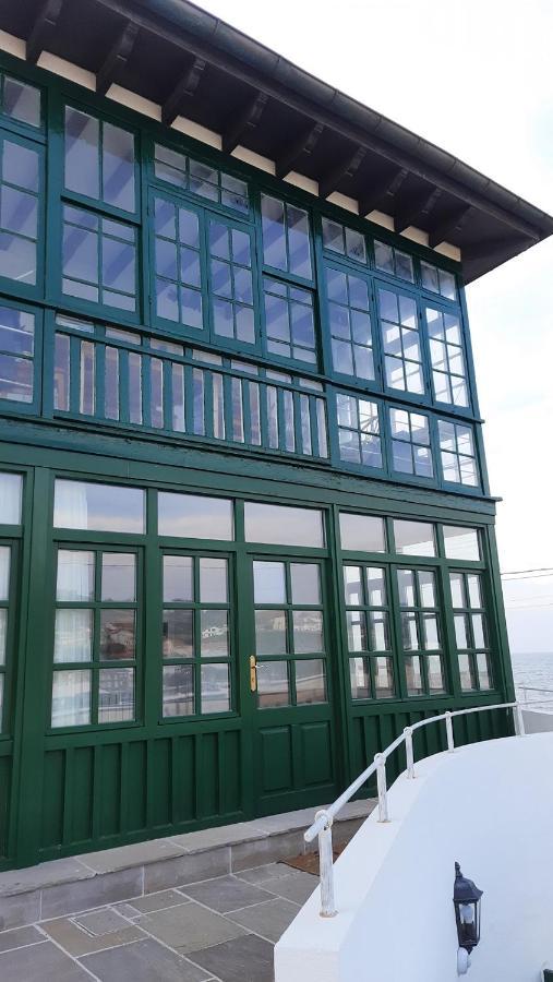 Apartamentos El Muelle Комільяс Екстер'єр фото